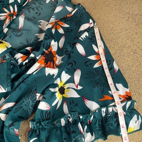 SHEIN Curve boho dark green floral print ruffle trim peek-a-boo tie front dress - Picture 15 of 15